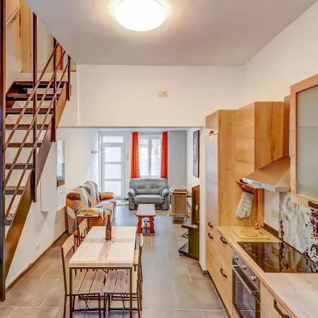 Cosy Holiday In Hastière With A Terrace Casa vacanze *